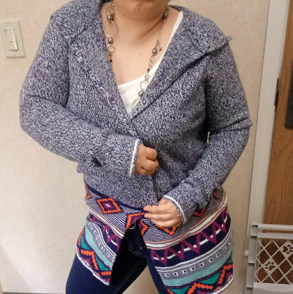 Blue and White cardigan with unique pattern